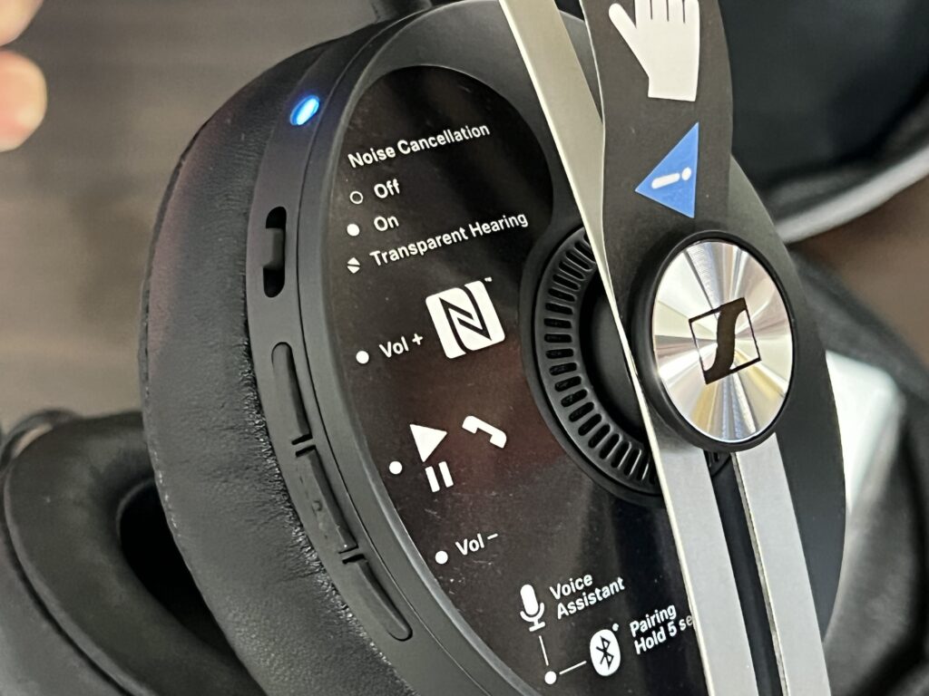SENNHEISER MOMENTUM Wireless 3 ボタン操作方法